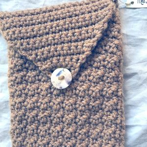 Hand Crotchet Tan Crossbody Pouch / Handbag
